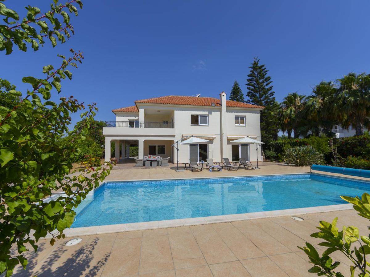 Вилла Meneou Seaside Mansion 7 Ларнака Экстерьер фото