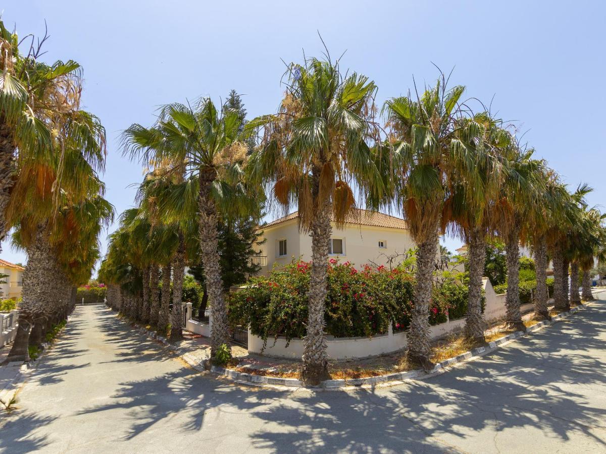 Вилла Meneou Seaside Mansion 7 Ларнака Экстерьер фото