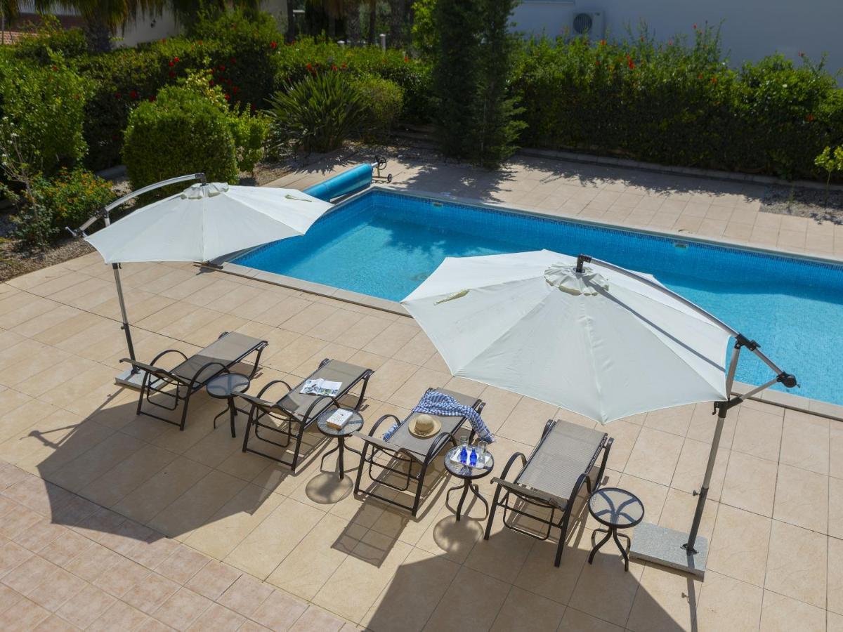 Вилла Meneou Seaside Mansion 7 Ларнака Экстерьер фото