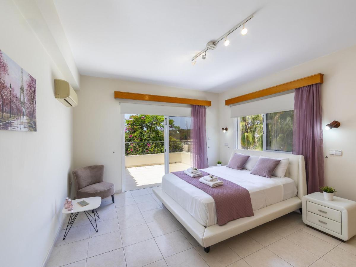 Вилла Meneou Seaside Mansion 7 Ларнака Экстерьер фото